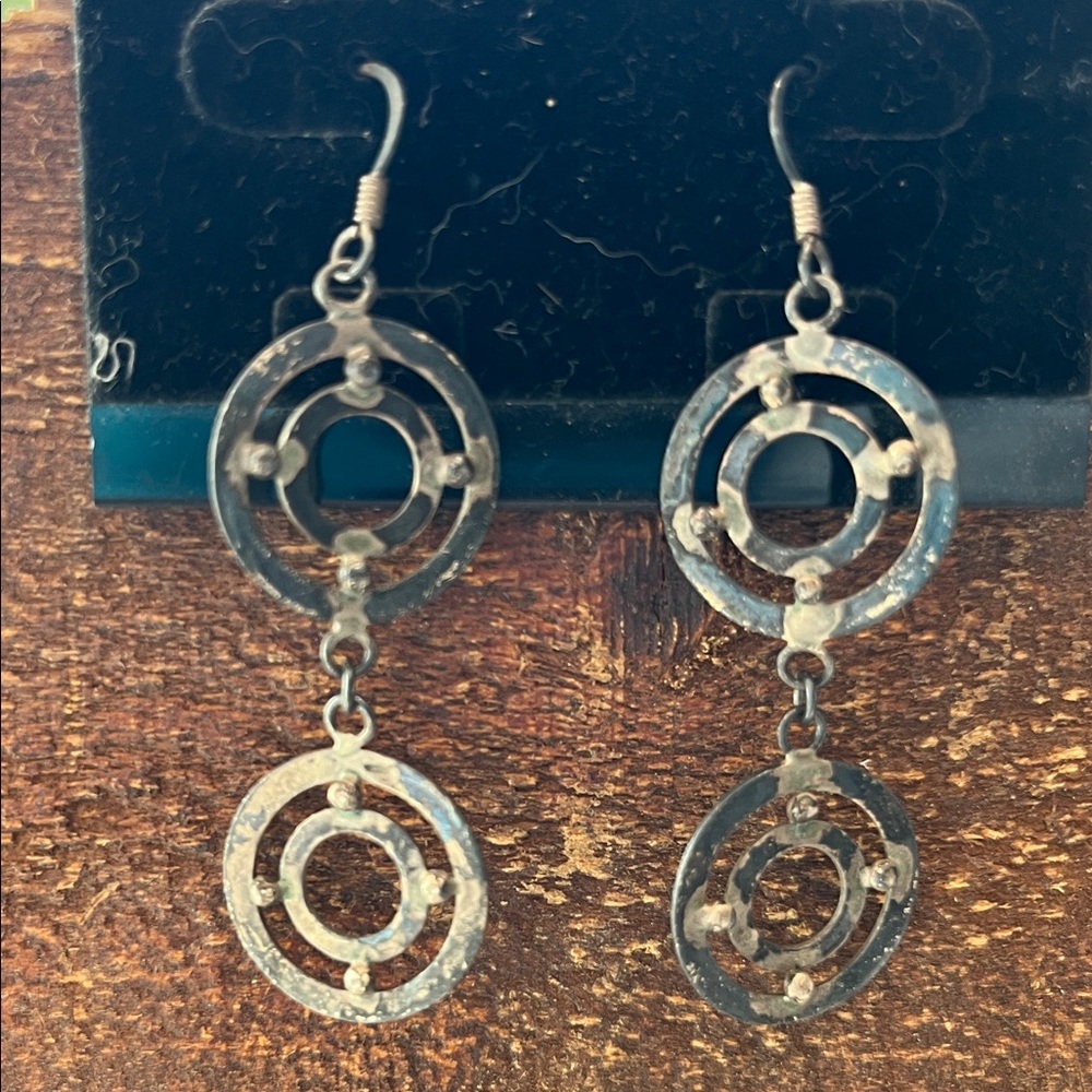 Elegant Rustic circled design Dangle Earrings